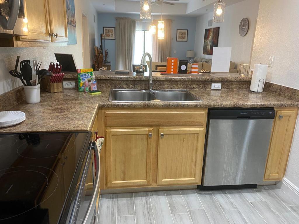 Caribe Cove Aparthotel Kissimmee Bagian luar foto